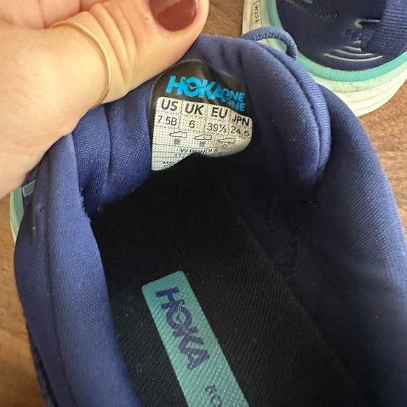 Hoka Bondi 8 - Picture 2 of 9